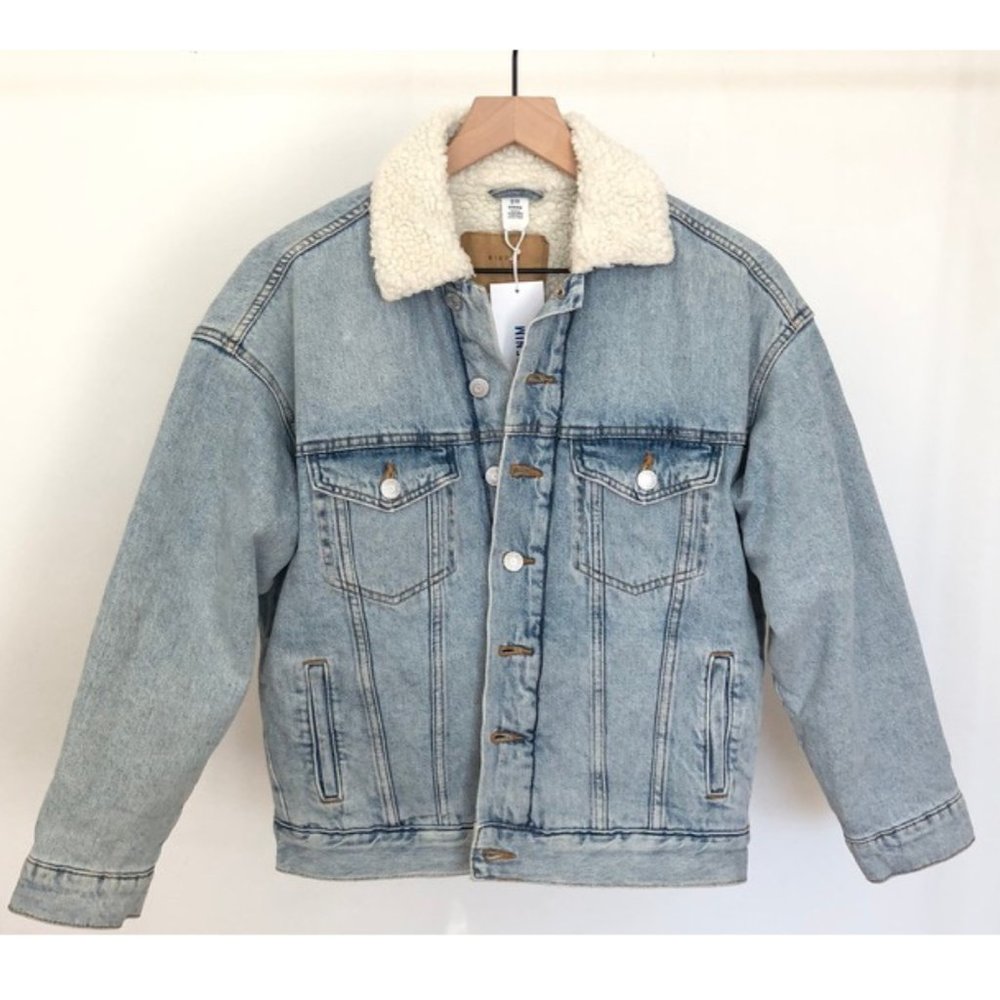 H&M Denim Sherpa Jacket, Men's XXS, Fits like Women's Oversized S Small
